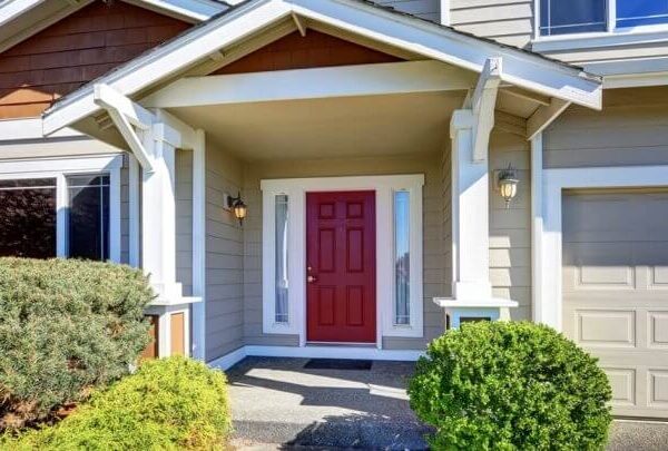 Jak wybrać i pielęgnować drzwi